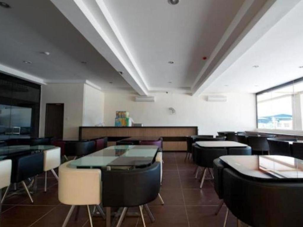 Han Palace Hotel Semporna Ngoại thất bức ảnh